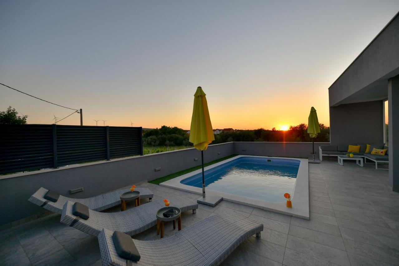 Luxurious Villa Natali Pridraga エクステリア 写真